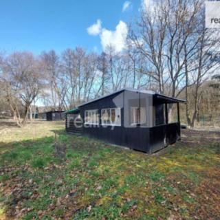 Pronájem zahrady 2 861 m² Zlín Louky, Chlumská