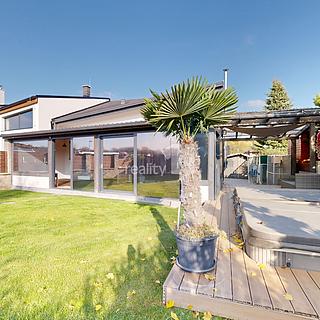 Prodej rodinného domu 140 m² Kralupy nad Vltavou Zeměchy, Nad Rybníkem