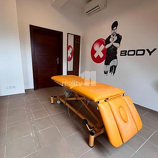 Pronájem obchodu 12 m² Karlovy Vary Dvory, Chebská