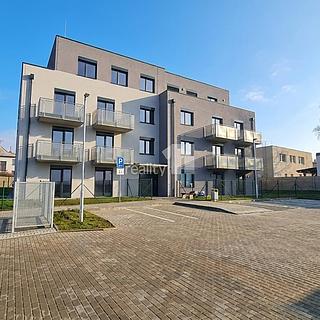 Pronájem bytu 1+kk a garsoniéry 39 m² Kolín II, Pražská