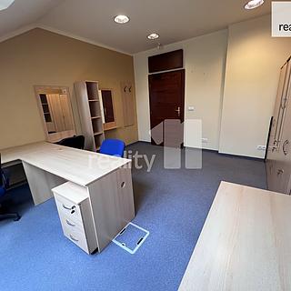 Pronájem kanceláře 22 m&sup2; Karlovy Vary
