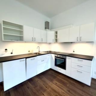Pronájem bytu 2+kk 43 m² Praha