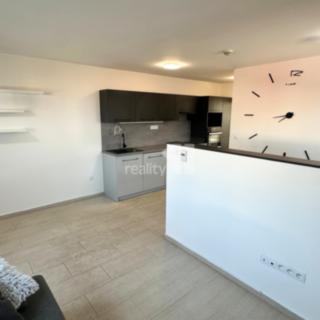 Pronájem bytu 3+kk 75 m² Pelhřimov