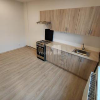 Pronájem bytu 2+1 65 m² Aš, Anglická