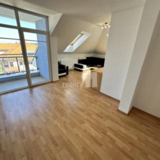 Pronájem bytu 2+kk 58 m² Humpolec, U Sokolovny