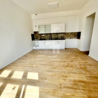 Pronájem bytu 4+kk 86 m² Český Brod