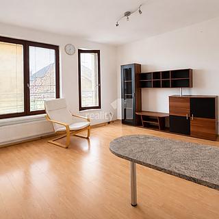 Pronájem bytu 2+kk 49 m² Kolín V, Chelčického