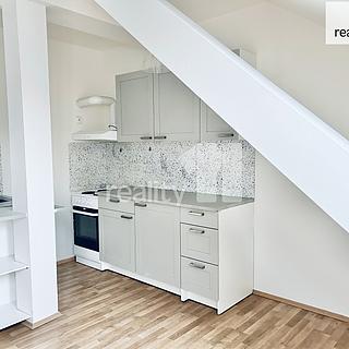 Pronájem bytu 3+kk 56 m² Praha