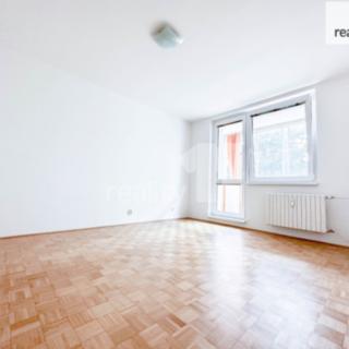 Pronájem bytu 1+1 32 m² Kroměříž