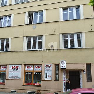 Pronájem bytu 2+1 80 m² Ostrava