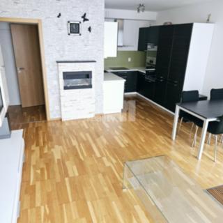 Pronájem bytu 3+kk 86 m² Praha