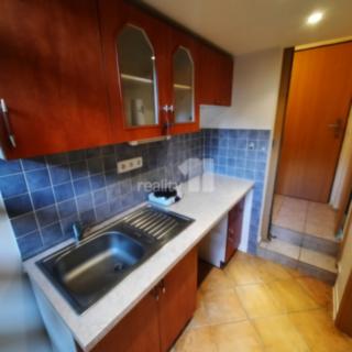 Pronájem bytu 2+kk 27 m² Praha
