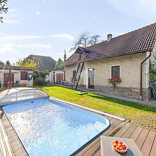 Prodej rodinného domu 306 m² Cerhenice