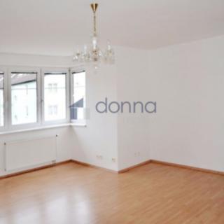 Pronájem bytu 1+kk, garsoniery 40 m² Praha