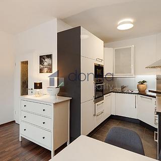 Pronájem bytu 2+kk 54 m² Praha