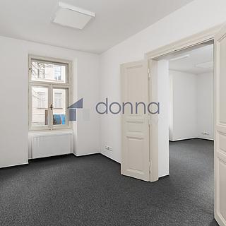 Pronájem kanceláře 49 m&sup2; Praha