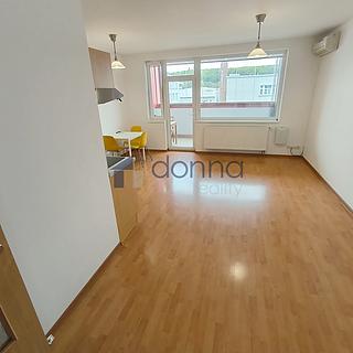 Prodej bytu 1+kk, garsoniery 36 m² Praha