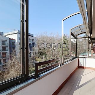 Pronájem bytu 2+kk 82 m&sup2; Praha