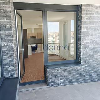 Pronájem bytu 2+kk 51 m&sup2; Praha