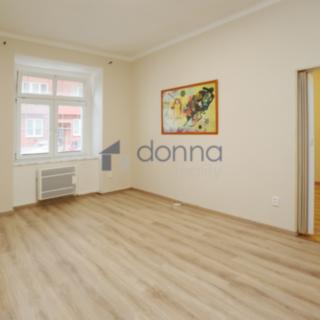 Pronájem bytu 2+kk 42 m² Praha Žižkov, Viklefova