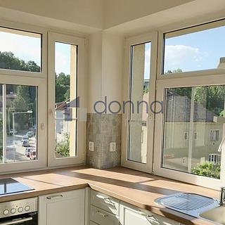 Pronájem bytu 3+1 83 m² Praha