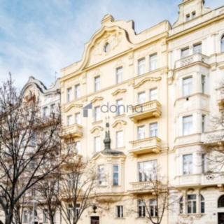 Pronájem kanceláře 110 m² Praha
