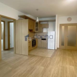 Pronájem bytu 3+kk 75 m² Praha Vokovice, K Červenému vrchu