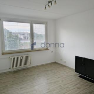 Pronájem bytu 1+1 34 m² Praha