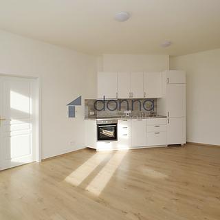 Pronájem bytu 3+kk 67 m² Praha