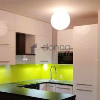 Pronájem bytu 3+kk 82 m² Praha