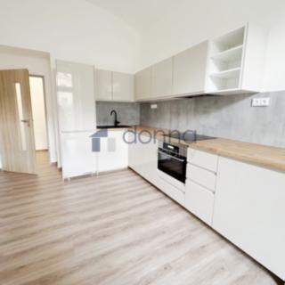 Pronájem bytu 2+kk 50 m² Praha