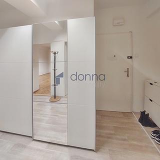 Pronájem bytu 2+kk 62 m² Praha