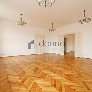 Pronájem bytu 4+1 140 m&sup2; Praha
