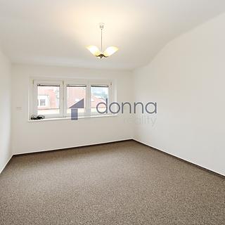 Pronájem bytu 2+kk 45 m&sup2; Praha