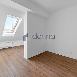 Pronájem bytu 1+1 40 m² Praha