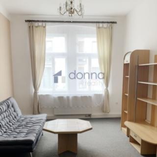 Pronájem bytu 2+1 65 m² Praha Vinohrady, Belgická