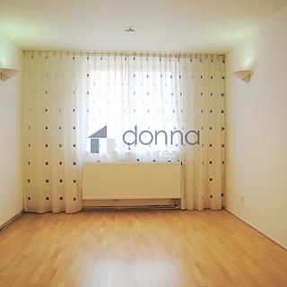 Pronájem kanceláře 107 m² Praha Žižkov, Koldínova