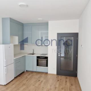 Pronájem bytu 2+kk 44 m² Praha