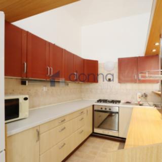 Pronájem bytu 2+1 92 m² Praha Nové Město, V tůních
