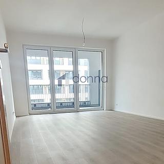 Pronájem bytu 2+kk 57 m² Praha Hloubětín, Poděbradská