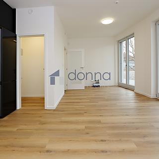 Pronájem bytu 3+kk 87 m&sup2; Praha