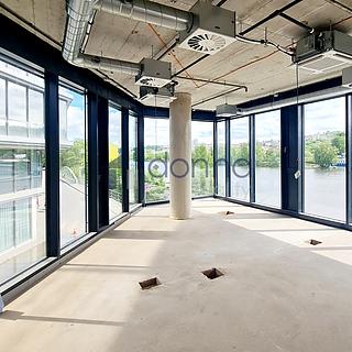 Pronájem kanceláře 199 m&sup2; Praha