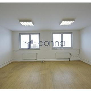 Pronájem kanceláře 206 m&sup2; Praha
