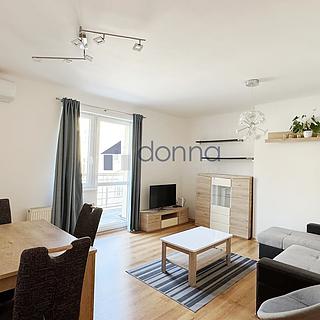 Pronájem bytu 3+kk 88 m² Praha Smíchov, Vrázova