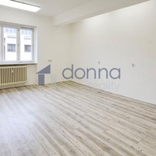 Pronájem kanceláře 21 m² Praha Vinohrady, Blanická