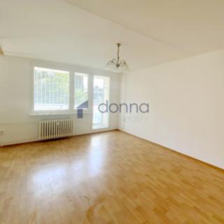 Pronájem bytu 3+kk 77 m² Praha