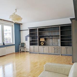 Pronájem rodinného domu 260 m&sup2; Praha