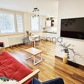 Pronájem bytu 3+kk 72 m&sup2; Praha