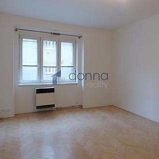 Pronájem bytu 1+kk, garsoniery 30 m² Praha