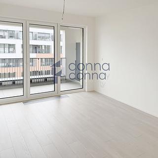 Pronájem bytu 1+kk, garsoniery 32 m&sup2; Praha